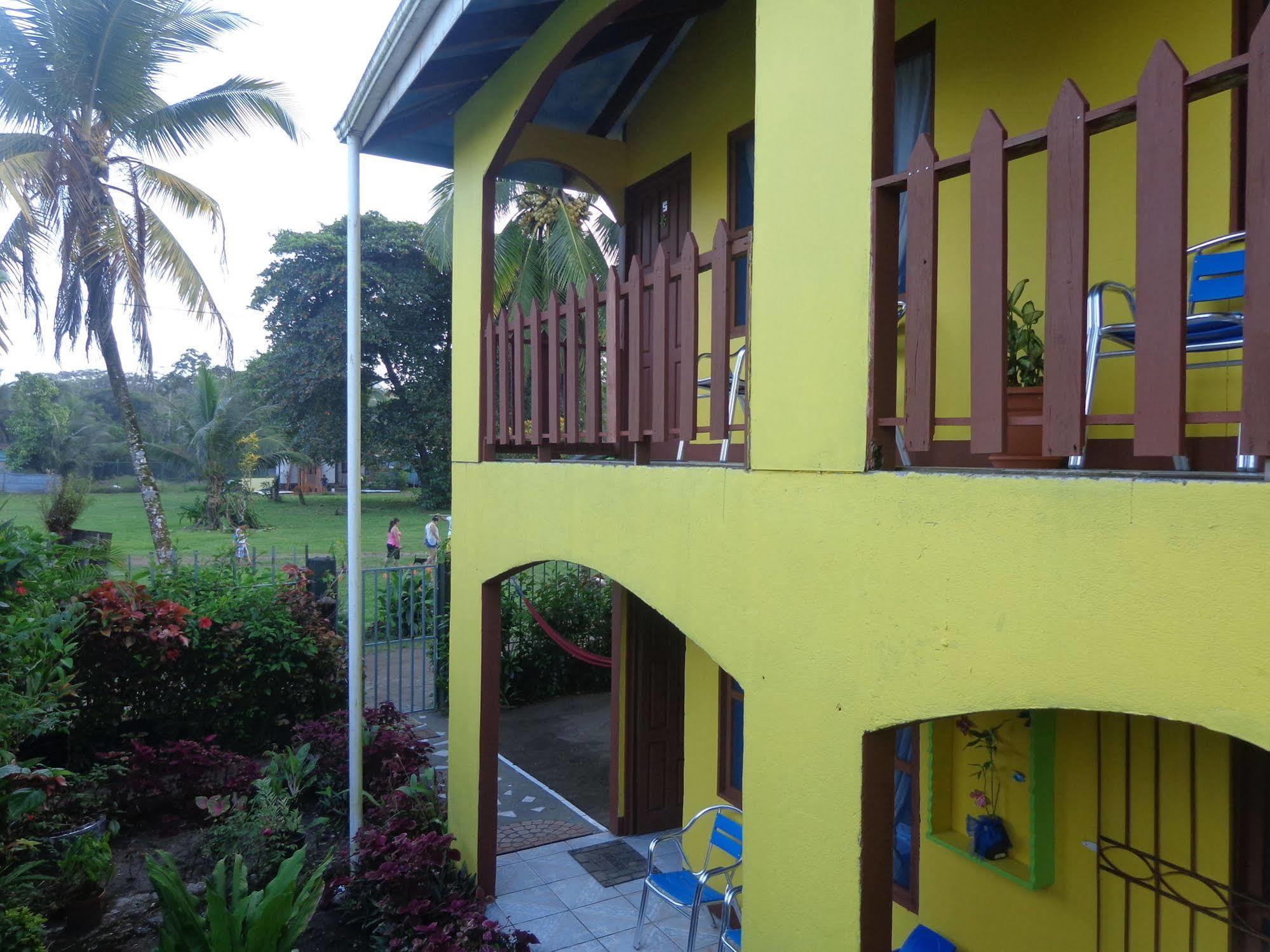 Cabinas Tortuguero Natural Eksteriør bilde