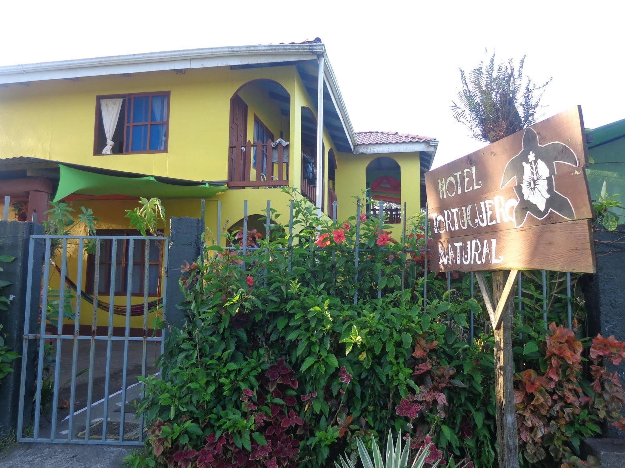 Cabinas Tortuguero Natural Hostel Eksteriør bilde