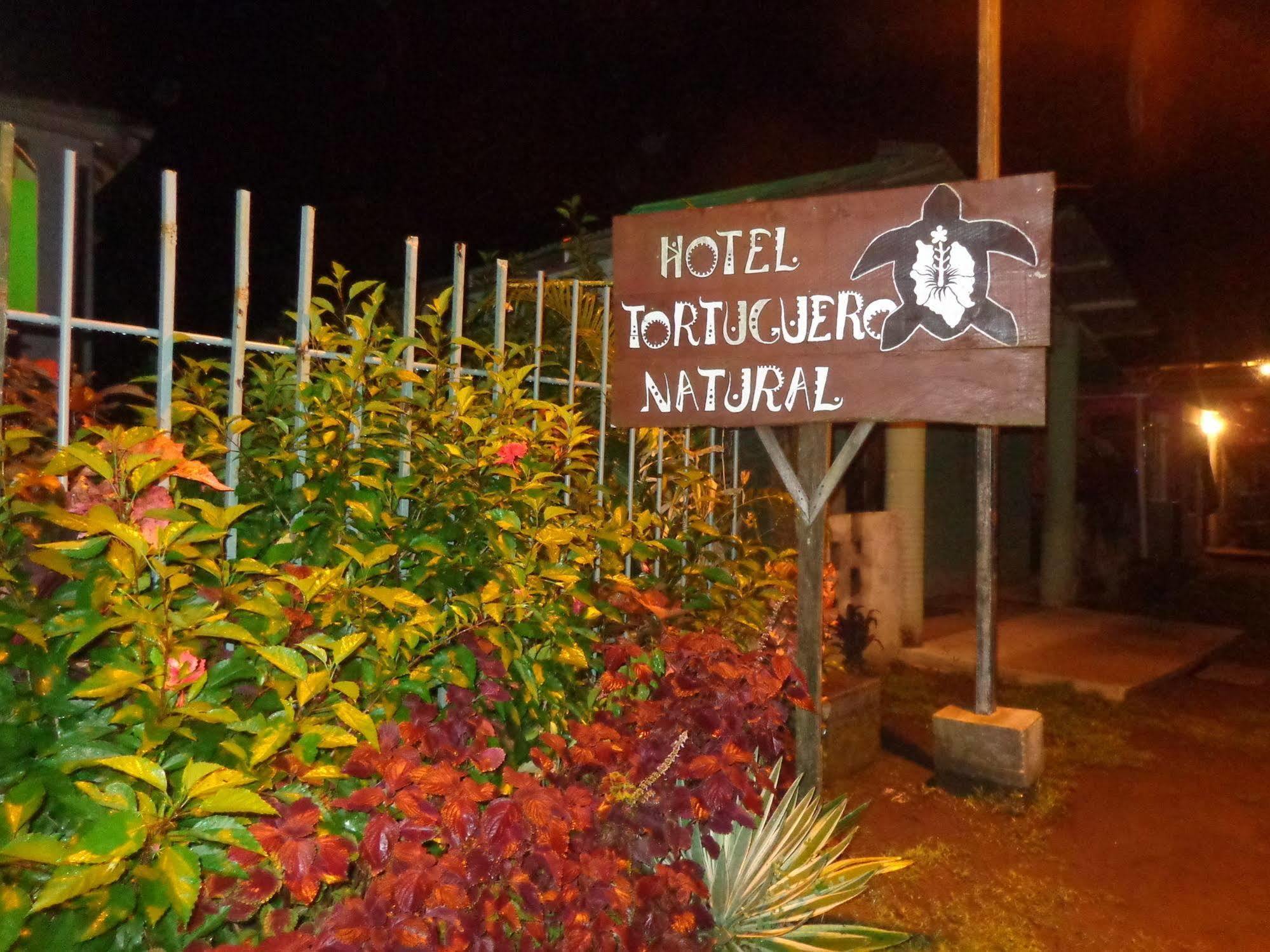 Cabinas Tortuguero Natural Hostel Eksteriør bilde